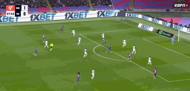 1737932906982046247.gif 2-0费兰.gif